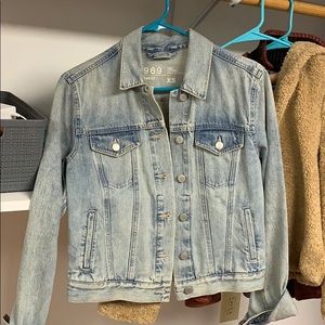 Gap light wash jean jacket